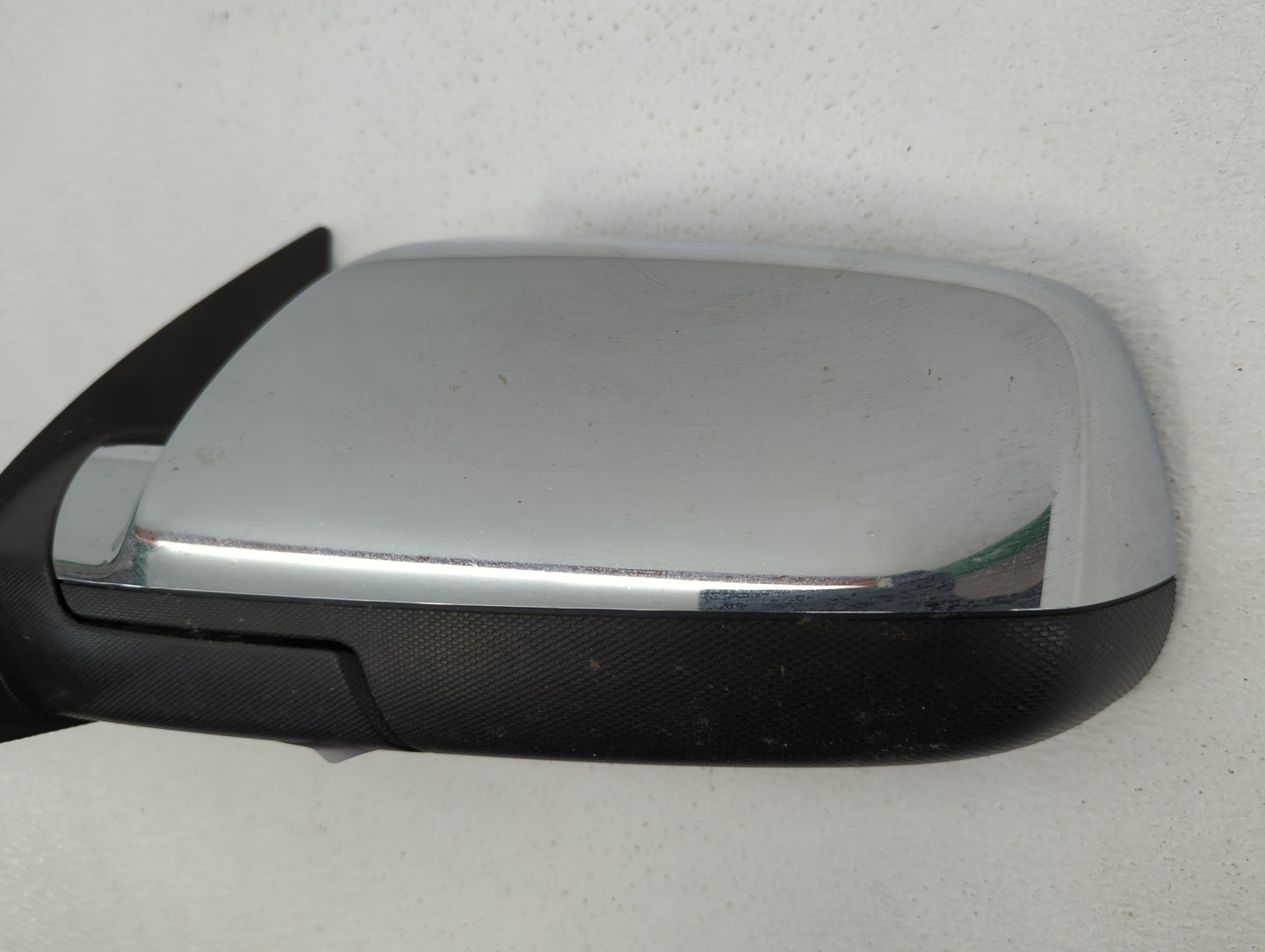 2010-2011 Chevrolet Equinox Driver Side View Mirror - Left Door Mirror OEM Used - Oemusedautoparts1.com
