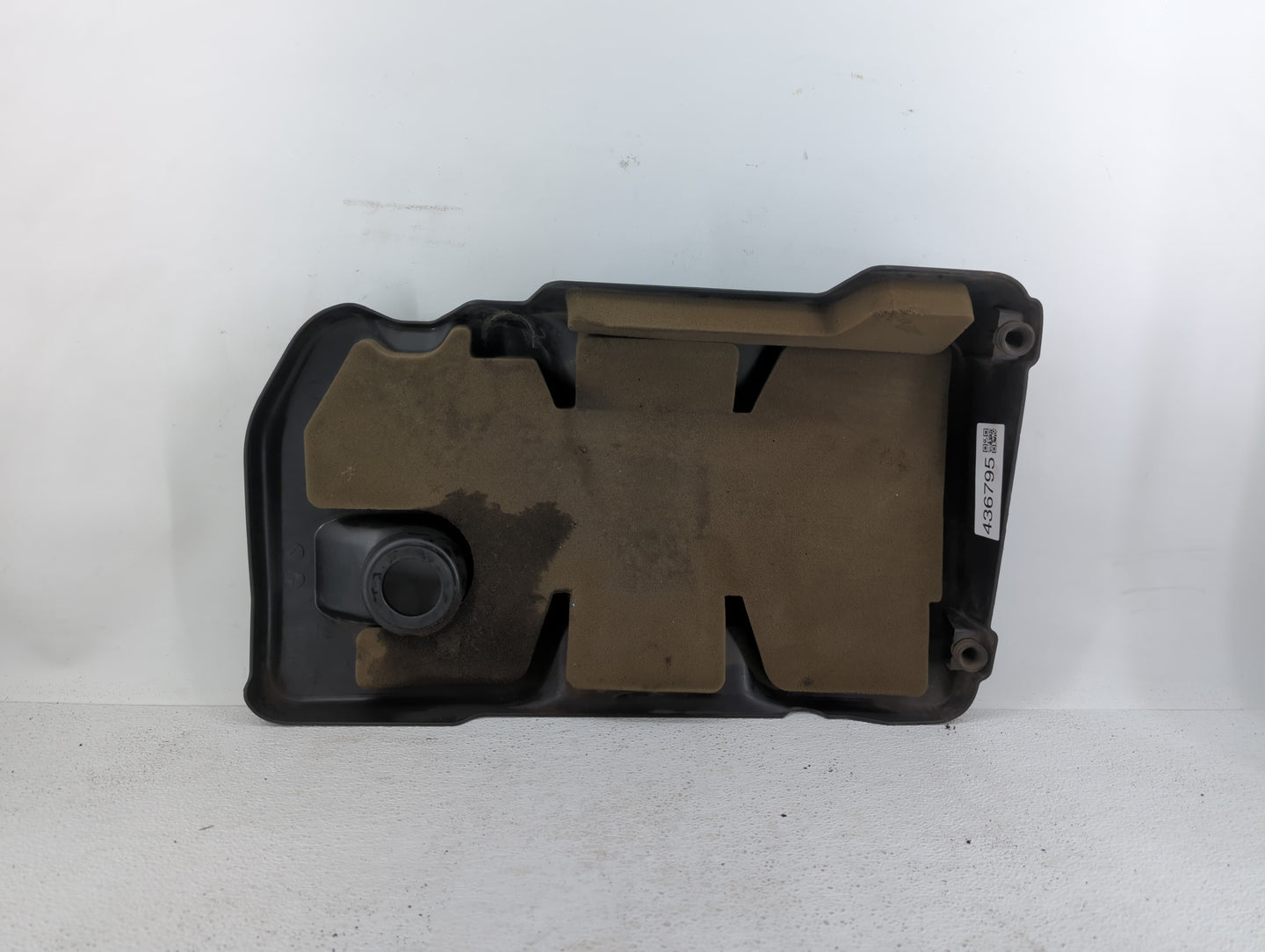 2010 Chevrolet Equinox Engine Cover - Oemusedautoparts1.com