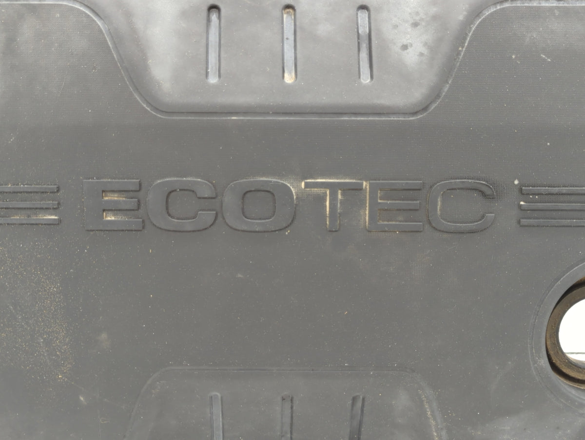 2010 Chevrolet Equinox Engine Cover 438257 - Oemusedautoparts1.com