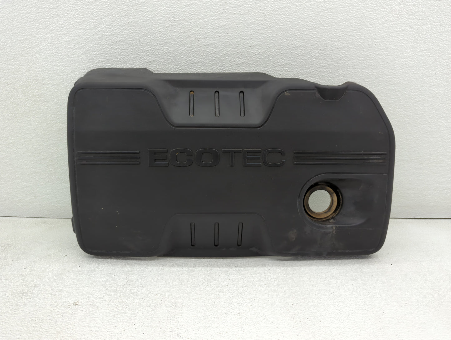 2010 Chevrolet Equinox Engine Cover - Oemusedautoparts1.com