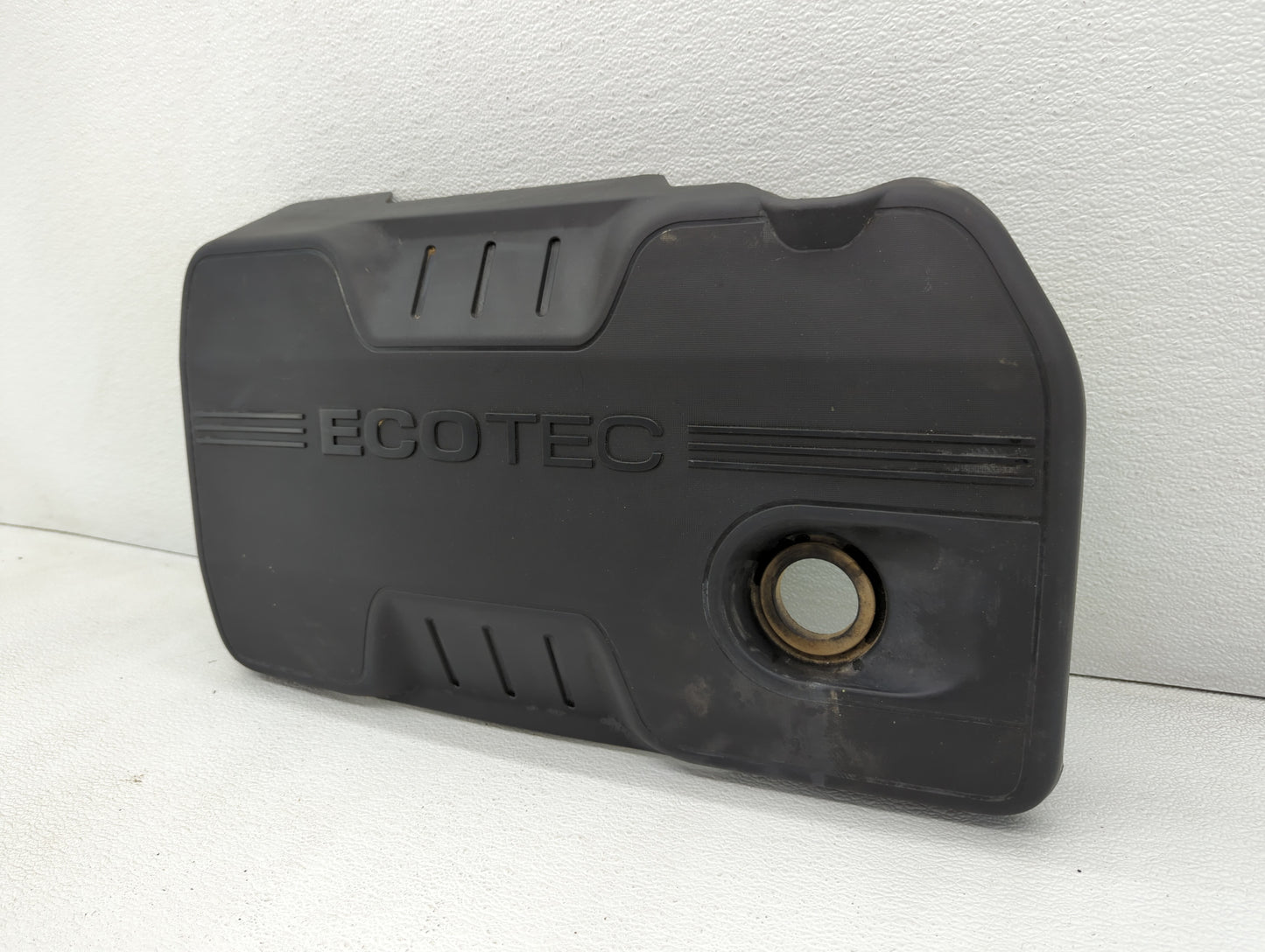 2010 Chevrolet Equinox Engine Cover - Oemusedautoparts1.com