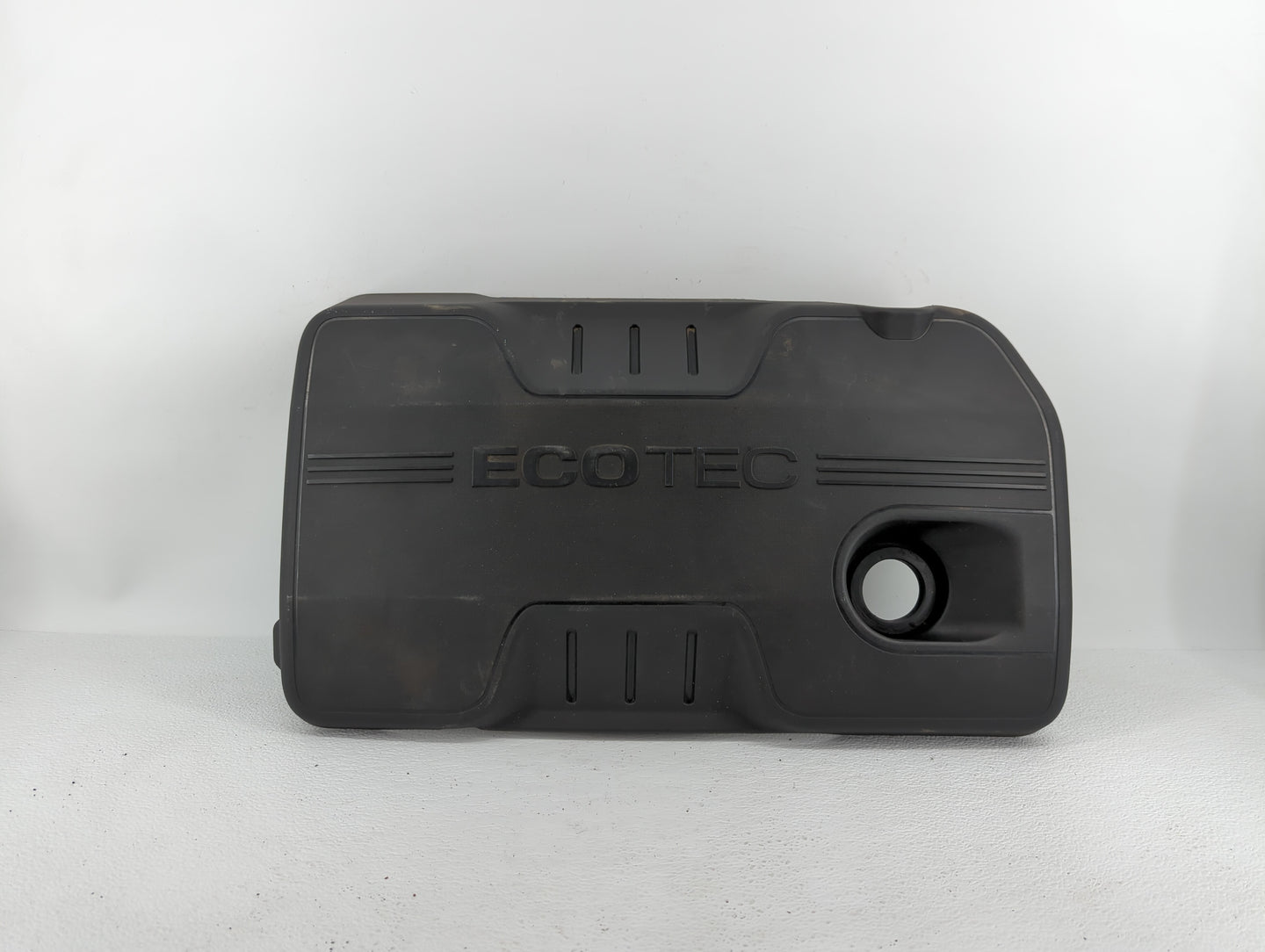 2010 Chevrolet Equinox Engine Cover - Oemusedautoparts1.com