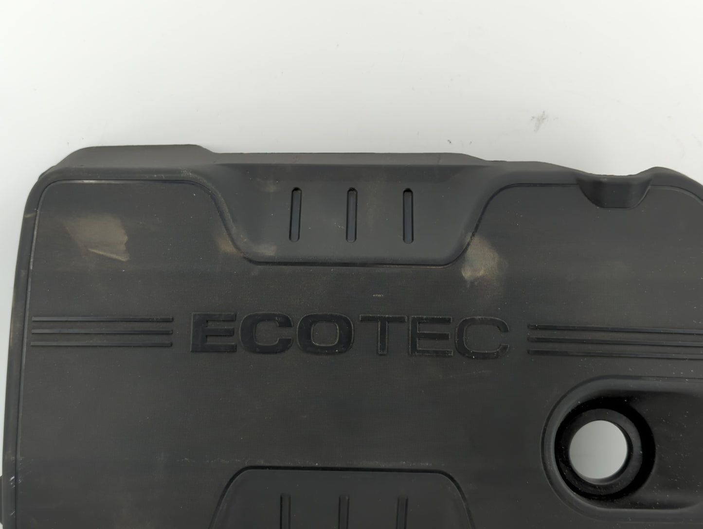 2010 Chevrolet Equinox Engine Cover - Oemusedautoparts1.com