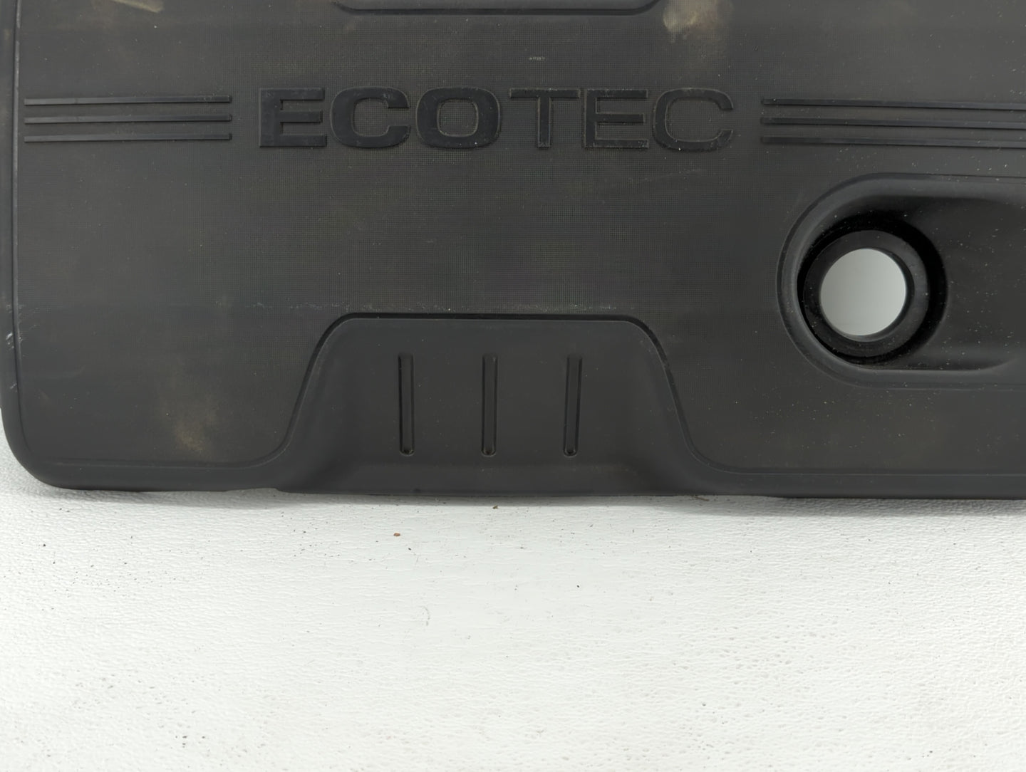 2010 Chevrolet Equinox Engine Cover - Oemusedautoparts1.com