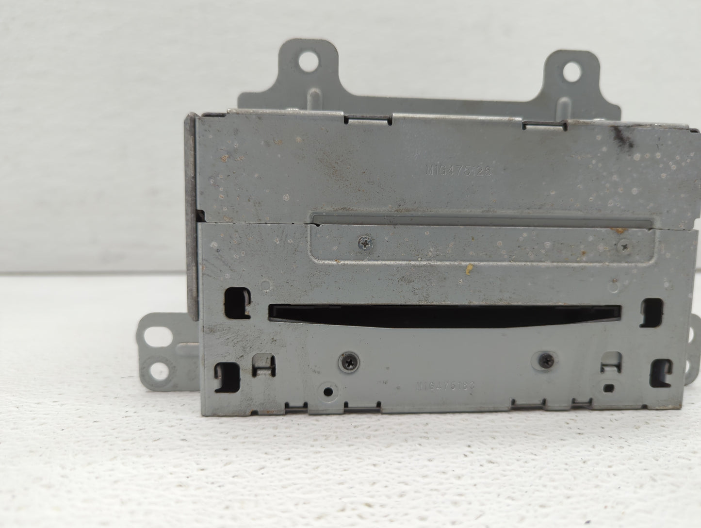 2010-2010 Chevrolet Equinox Am Fm Cd Player Radio Receiver - Oemusedautoparts1.com