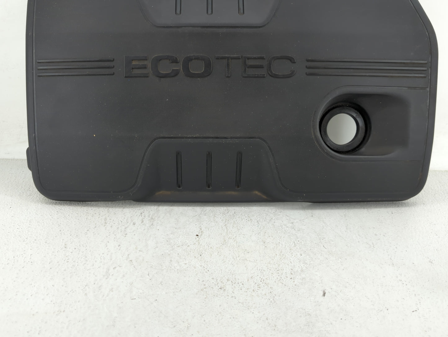 2010 Chevrolet Equinox Engine Cover - Oemusedautoparts1.com