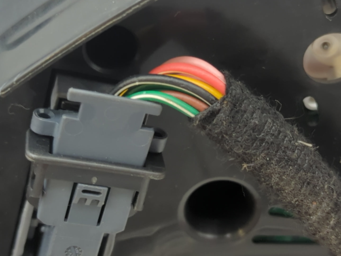 2010 Chevrolet Equinox Instrument Cluster Speedometer Gauges P/N:20903931 Fits OEM Used Auto Parts - Oemusedautoparts1.com