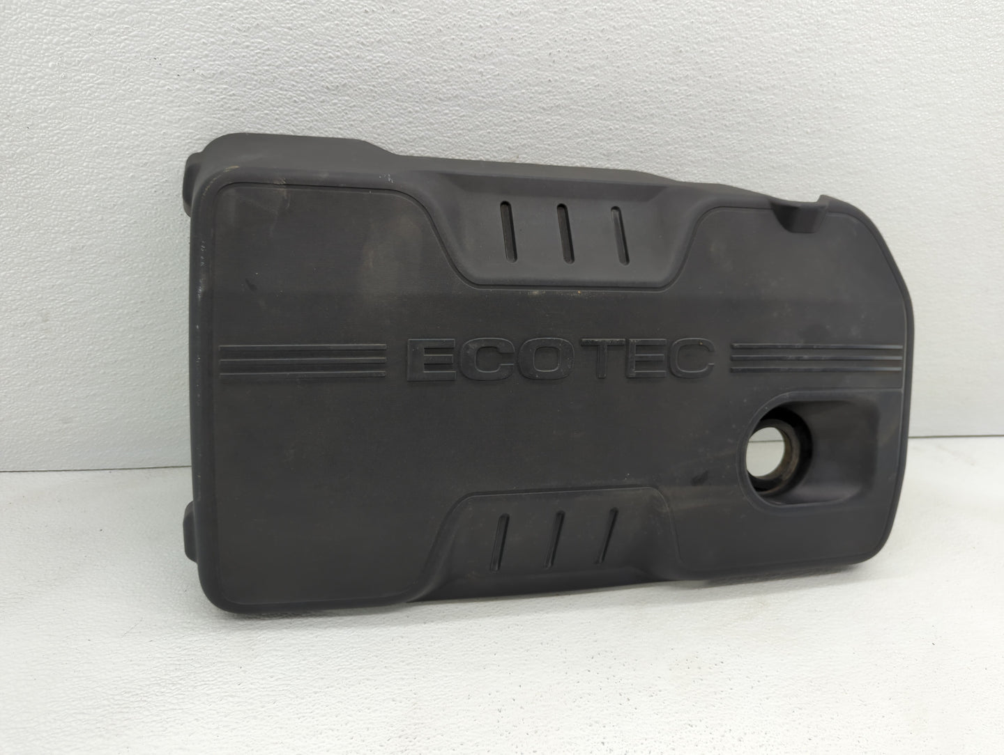2010 Chevrolet Equinox Engine Cover - Oemusedautoparts1.com