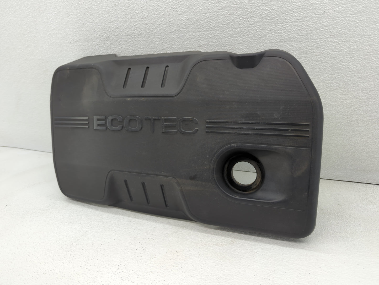 2010 Chevrolet Equinox Engine Cover - Oemusedautoparts1.com