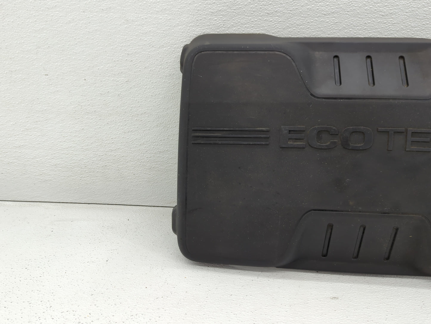 2010 Chevrolet Equinox Engine Cover - Oemusedautoparts1.com