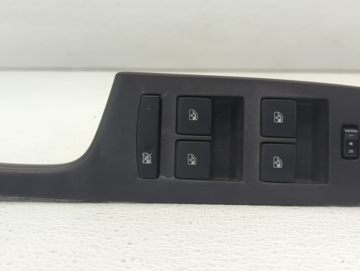 2010 Chevrolet Equinox Master Power Window Switch Replacement Driver Side Left P/N:25983673 Fits OEM Used Auto Parts - Oemus