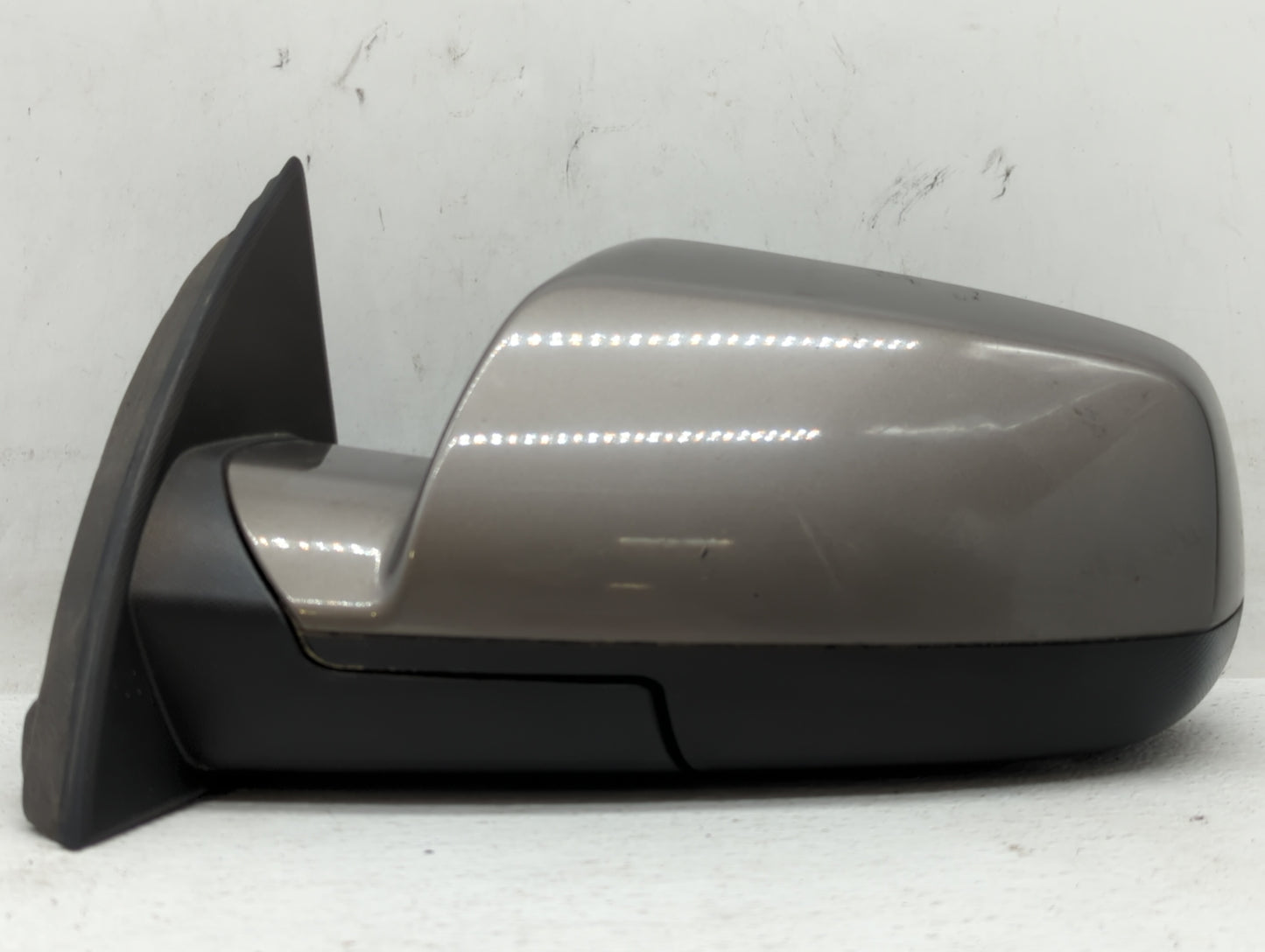 2010-2011 Chevrolet Equinox Driver Side View Mirror - Left Door Mirror OEM Used - Oemusedautoparts1.com