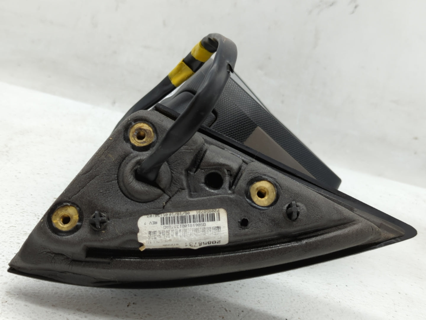2010-2011 Chevrolet Equinox Driver Side View Mirror - Left Door Mirror OEM Used - Oemusedautoparts1.com