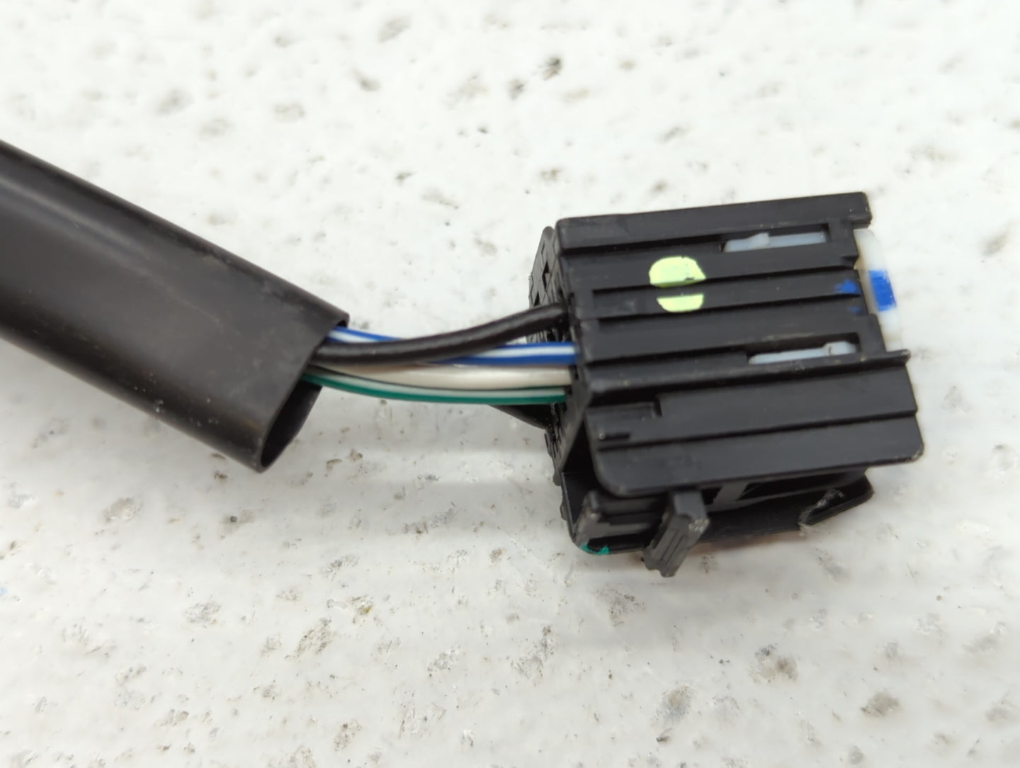 2010-2011 Chevrolet Equinox Driver Side View Mirror - Left Door Mirror OEM Used - Oemusedautoparts1.com