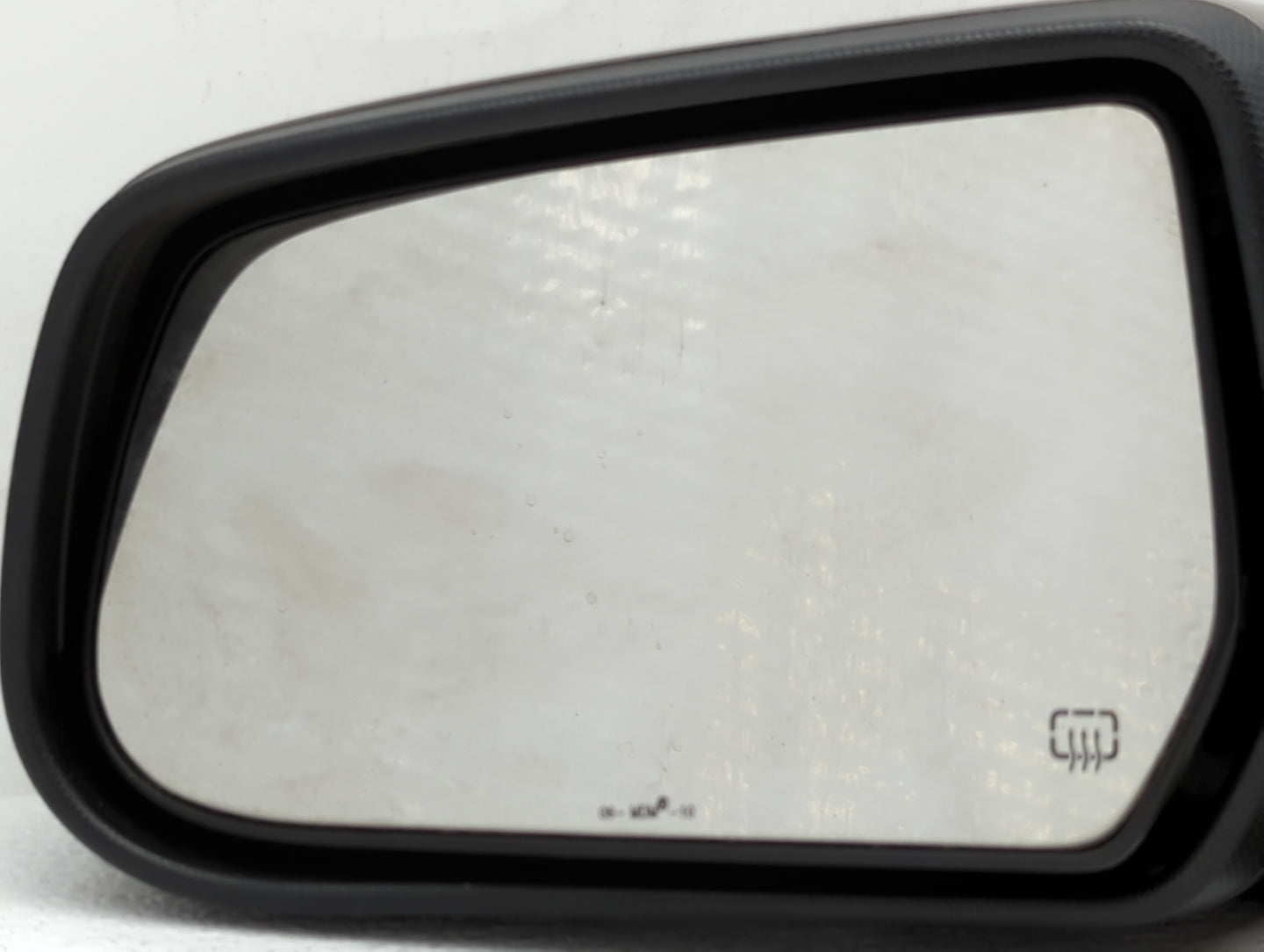 2010-2011 Chevrolet Equinox Driver Side View Mirror - Left Door Mirror OEM Used - Oemusedautoparts1.com