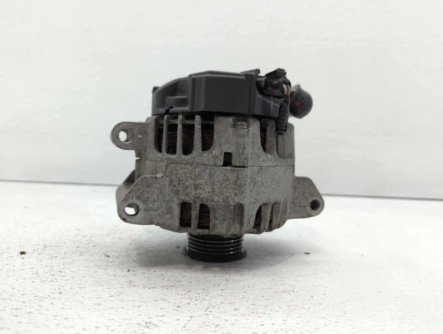 2010-2017 Chevrolet Equinox Alternator Replacement Generator Charging Assembly Engine OEM P/N:13500315 13588328 Fits OEM Use