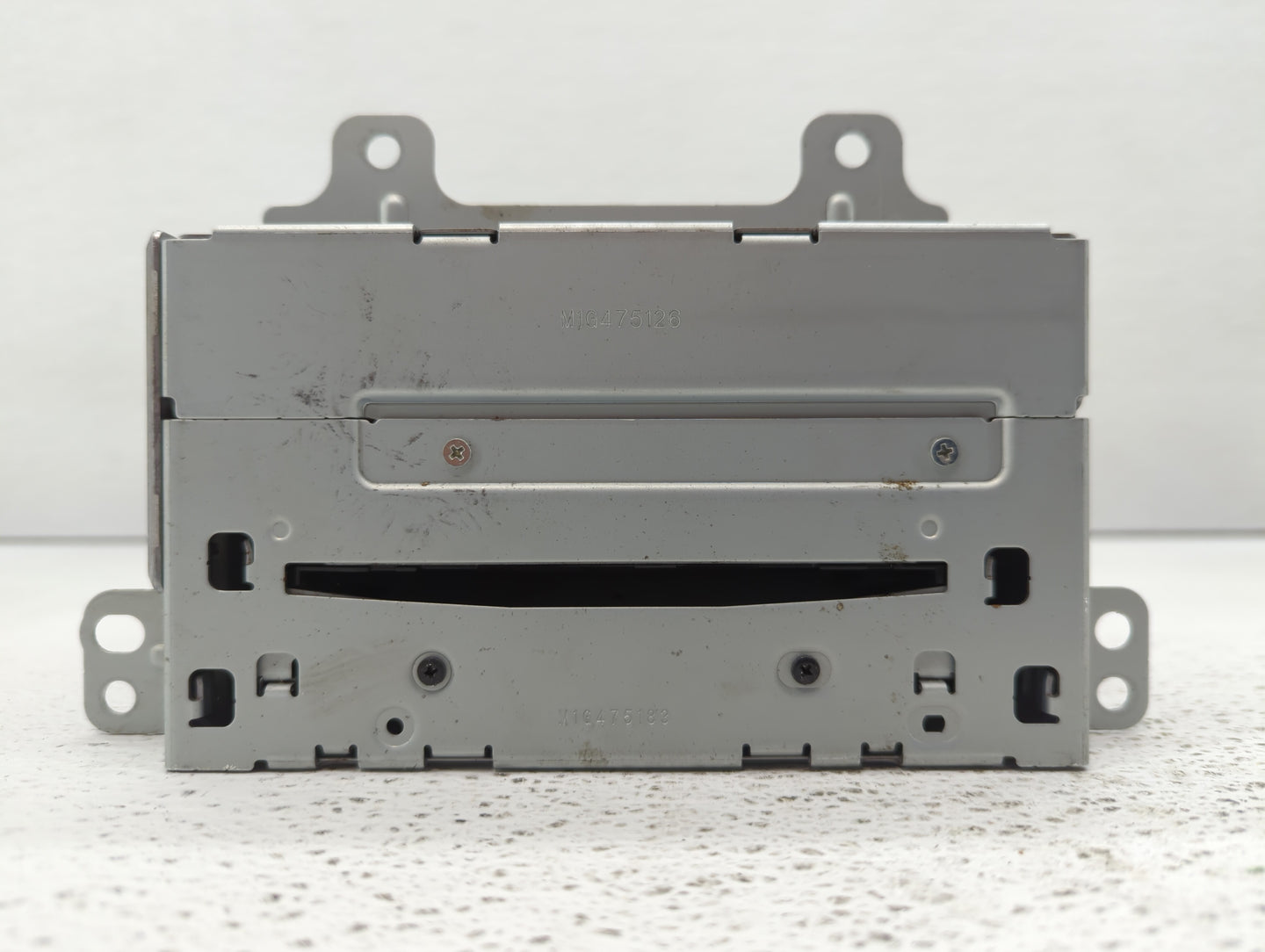 2010-2010 Chevrolet Equinox Am Fm Cd Player Radio Receiver - Oemusedautoparts1.com