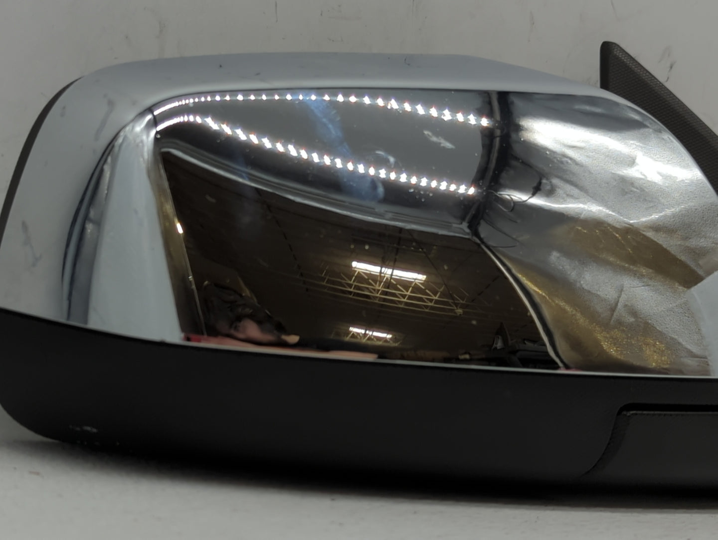 2010-2011 Chevrolet Equinox Passenger Side View Mirror - Right Door Mirror OEM Used - Oemusedautoparts1.com