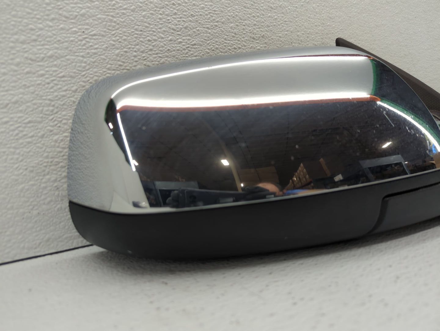 2010-2011 Chevrolet Equinox Passenger Side View Mirror - Right Door Mirror OEM Used - Oemusedautoparts1.com