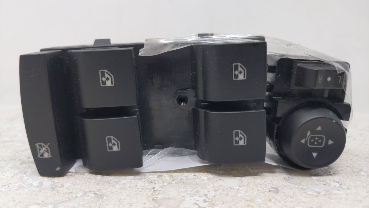 2010 Chevrolet Equinox Master Power Window Switch Replacement Driver Side Left P/N:20917599 Fits OEM Used Auto Parts - Oemus