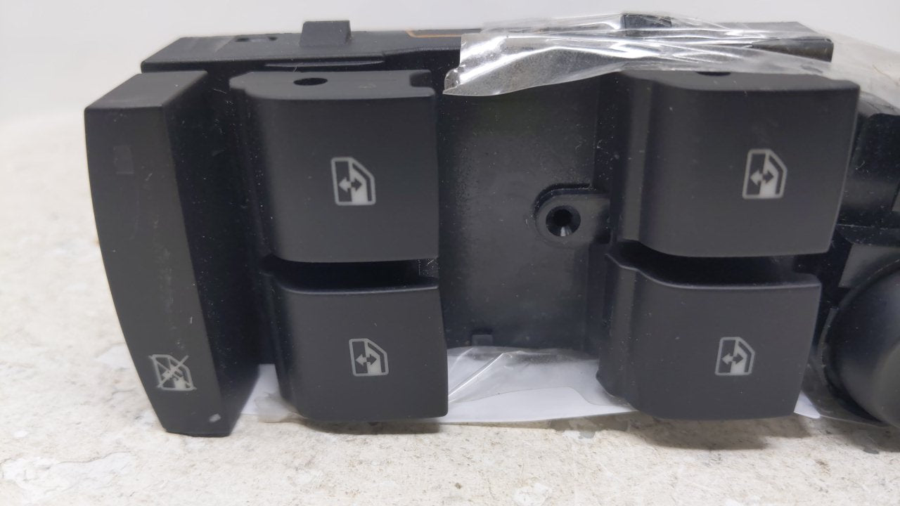 2010 Chevrolet Equinox Master Power Window Switch Replacement Driver Side Left P/N:20917599 Fits OEM Used Auto Parts - Oemus