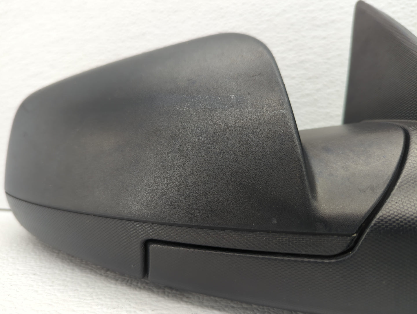2010-2011 Chevrolet Equinox Passenger Side View Mirror - Right Door Mirror OEM Used - Oemusedautoparts1.com