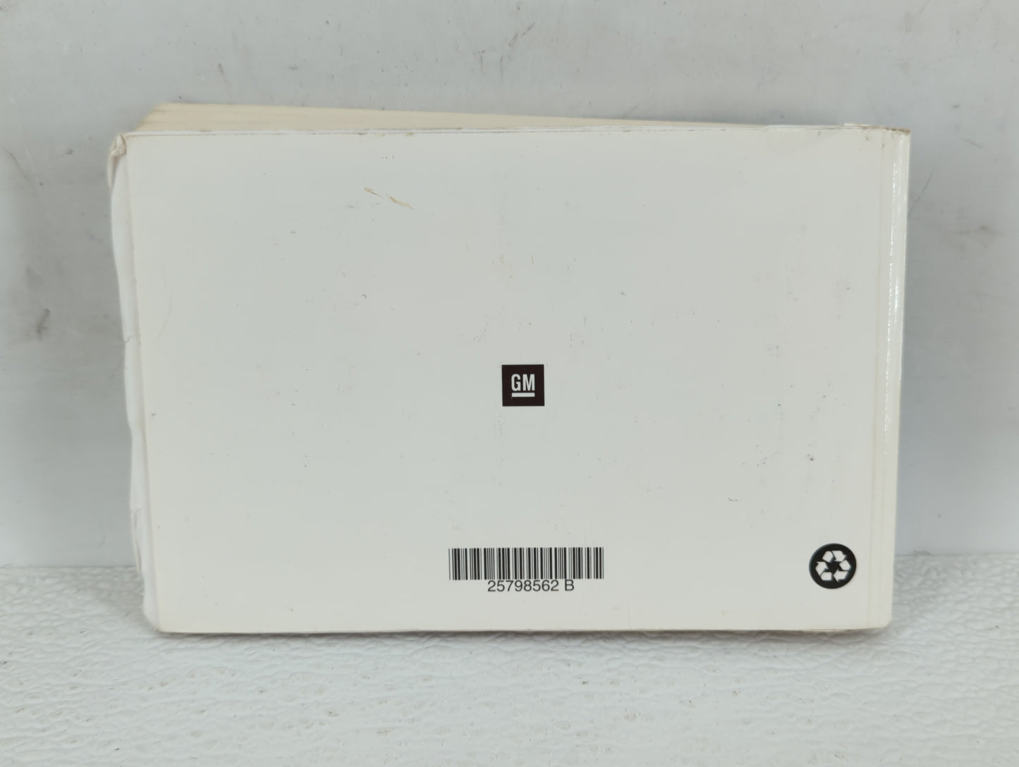 2010 Chevrolet Equinox Owners Manual Book Guide OEM Used Auto Parts - Oemusedautoparts1.com