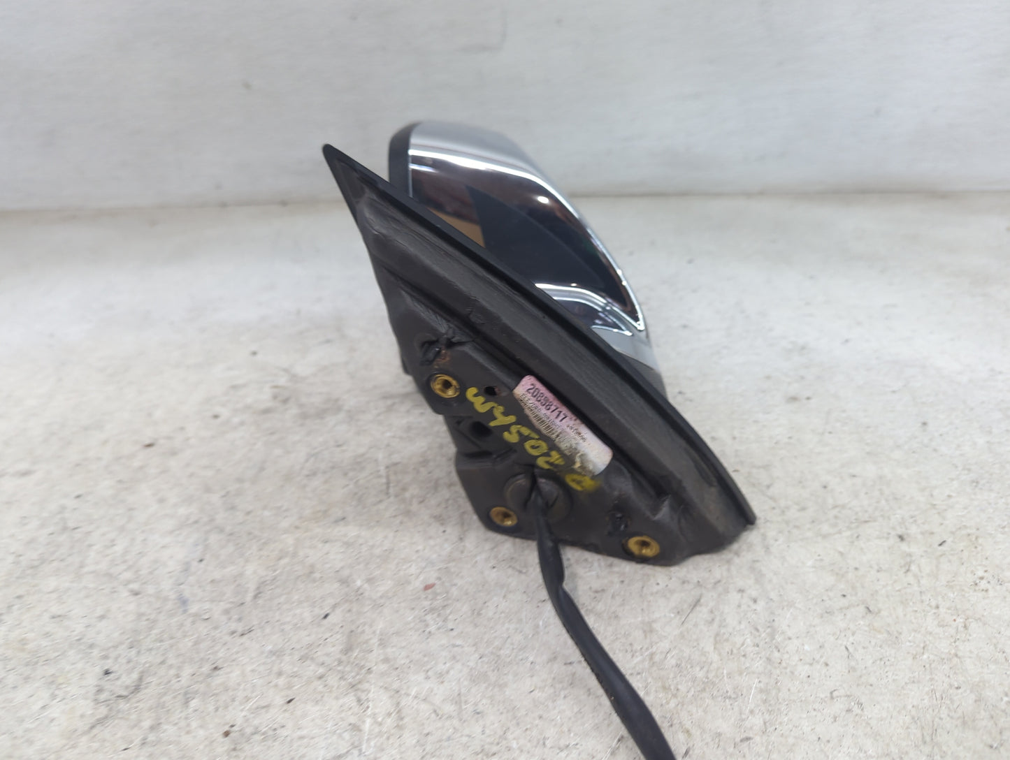 2010-2011 Chevrolet Equinox Driver Side View Mirror - Left Door Mirror OEM Used - Oemusedautoparts1.com