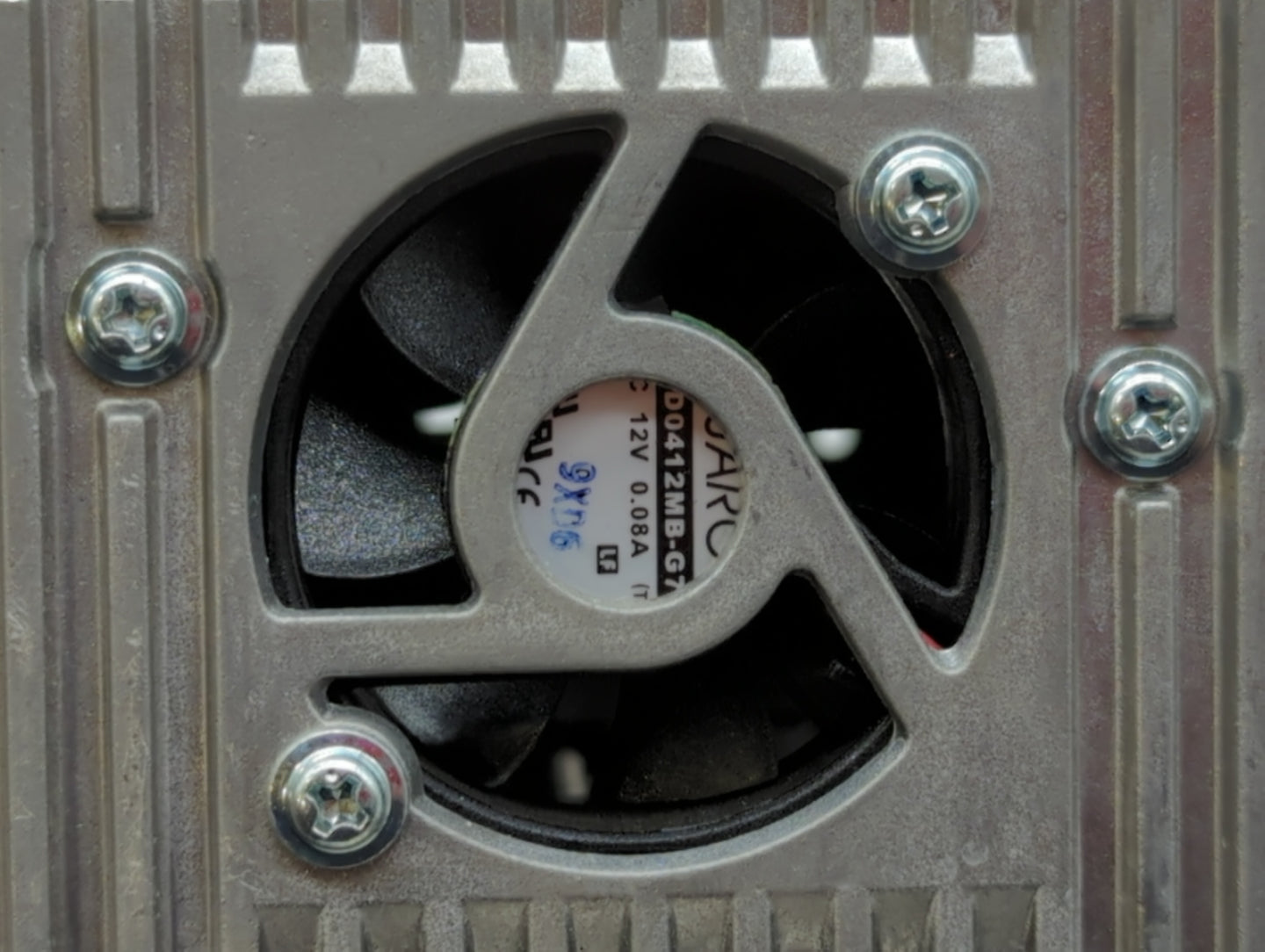 2010-2010 Chevrolet Equinox Am Fm Cd Player Radio Receiver - Oemusedautoparts1.com