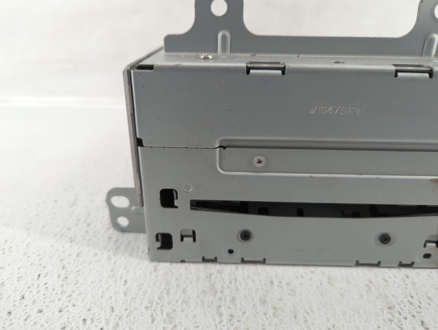 2010-2010 Chevrolet Equinox Am Fm Cd Player Radio Receiver - Oemusedautoparts1.com