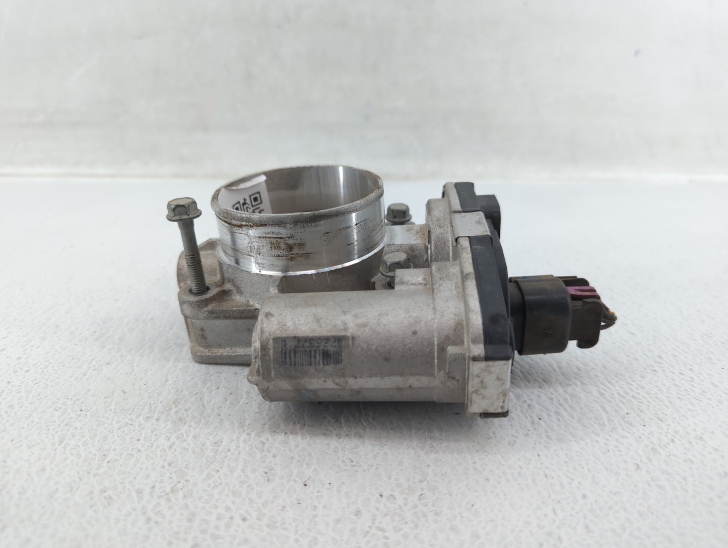 2010-2011 Chevrolet Equinox Throttle Body Fits Fits 2007 2008 2009 2010 2011 2012 OEM Used Auto Parts - Oemusedautoparts1.co