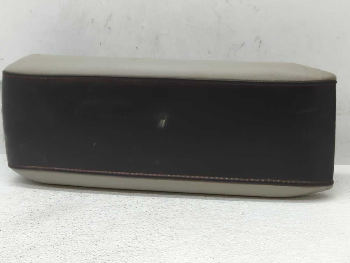 2010 Chevrolet Equinox Center Console Armrest Cover Lid 525136 - Oemusedautoparts1.com