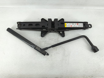 compare product 2010 Chevrolet Equinox Spare Scissor Car Jack 536739