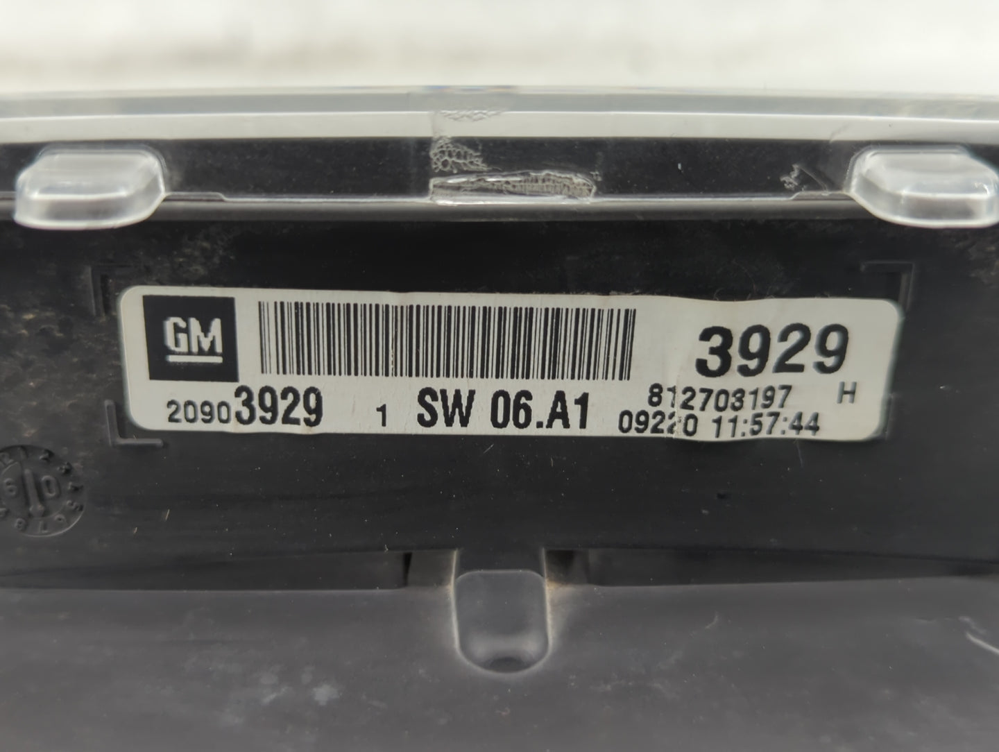 2010 Chevrolet Equinox Instrument Cluster Speedometer Gauges P/N:20903929 Fits OEM Used Auto Parts - Oemusedautoparts1.com