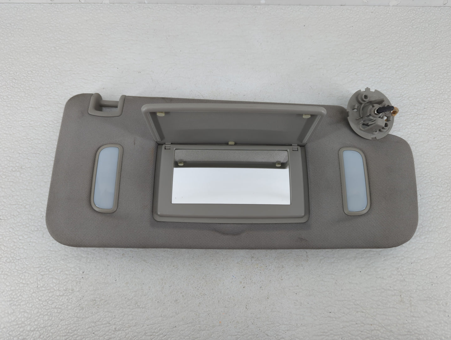 2010-2017 Chevrolet Equinox Sun Visor Shade Replacement Passenger Right Mirror Fits Fits 2010 2011 2012 2013 2014 2015 2016 