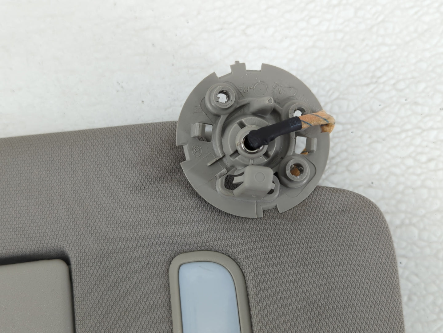 2010-2017 Chevrolet Equinox Sun Visor Shade Replacement Passenger Right Mirror Fits Fits 2010 2011 2012 2013 2014 2015 2016 