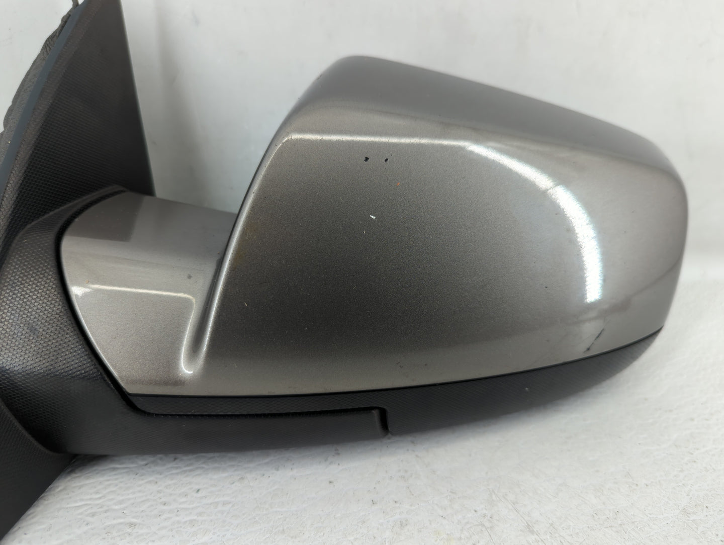 2010-2011 Chevrolet Equinox Driver Side View Mirror - Left Door Mirror OEM Used - Oemusedautoparts1.com