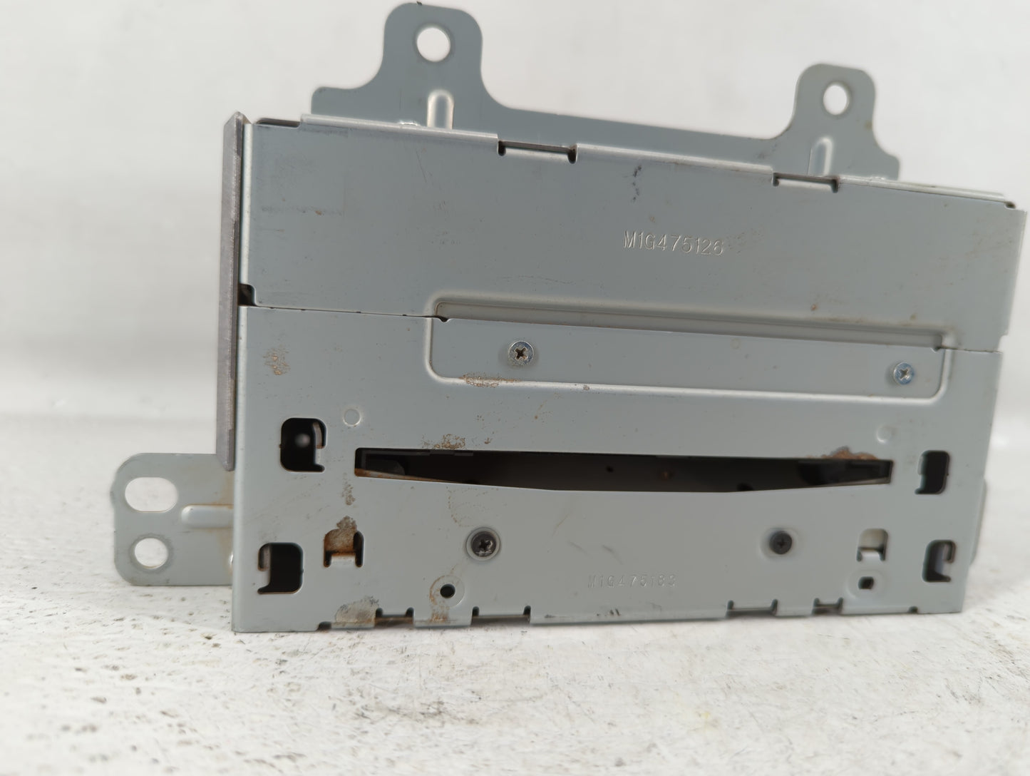 2010-2010 Chevrolet Equinox Am Fm Cd Player Radio Receiver - Oemusedautoparts1.com