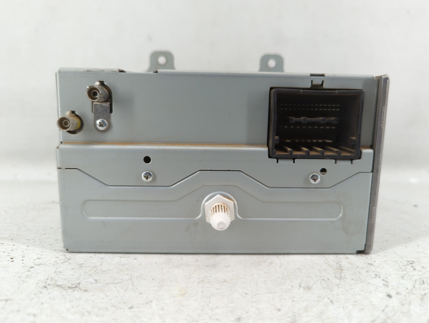 2010-2010 Chevrolet Equinox Am Fm Cd Player Radio Receiver - Oemusedautoparts1.com