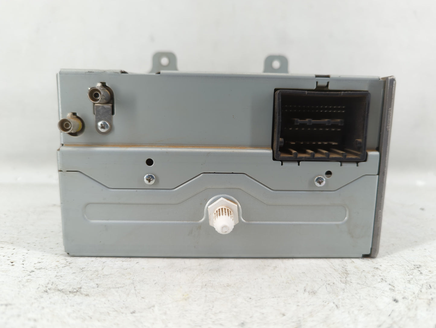 2010-2010 Chevrolet Equinox Am Fm Cd Player Radio Receiver - Oemusedautoparts1.com