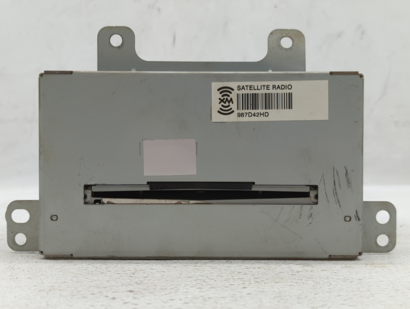 2010-2011 Chevrolet Equinox Am Fm Cd Player Radio Receiver - Oemusedautoparts1.com
