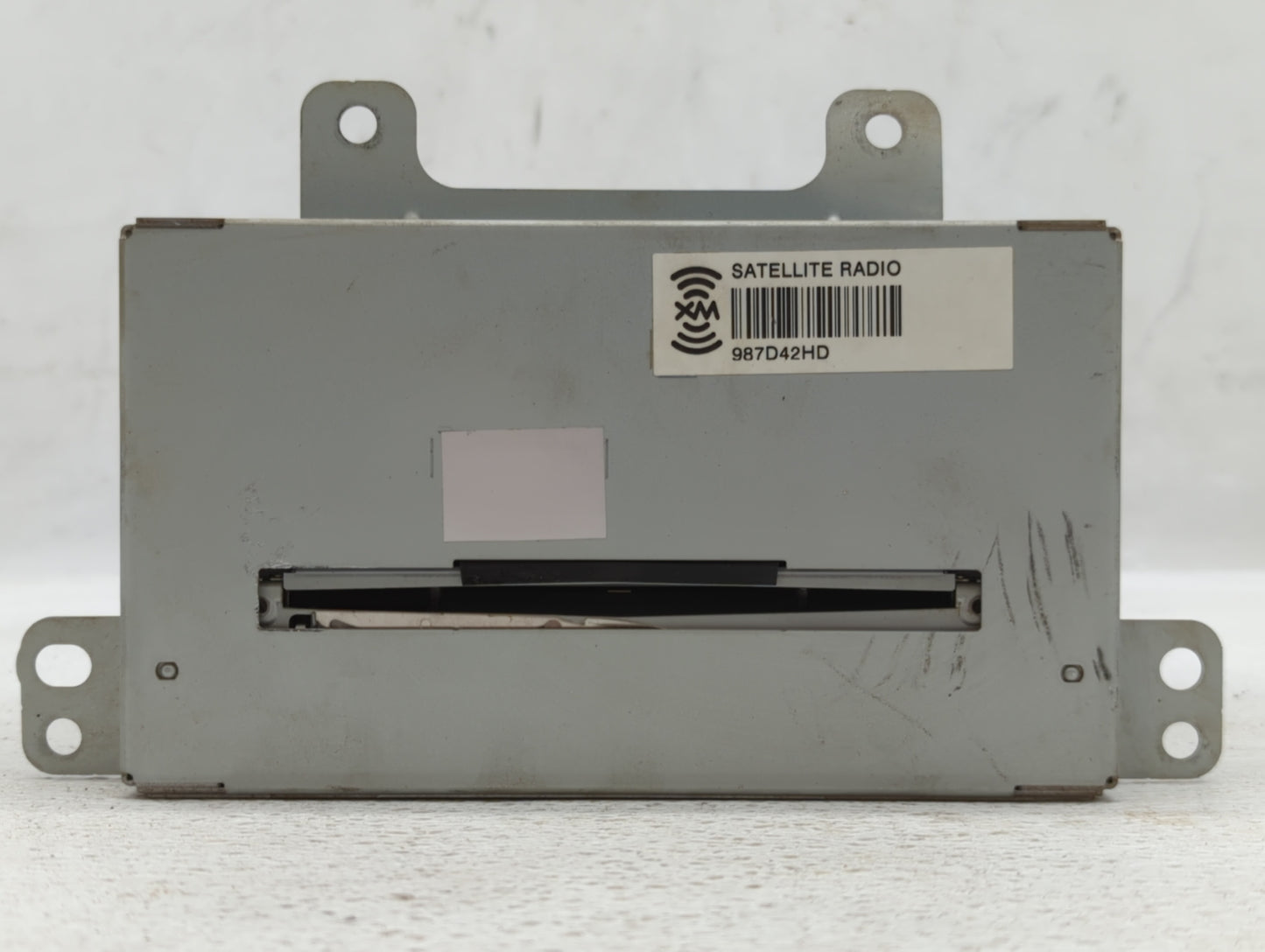 2010-2011 Chevrolet Equinox Am Fm Cd Player Radio Receiver - Oemusedautoparts1.com