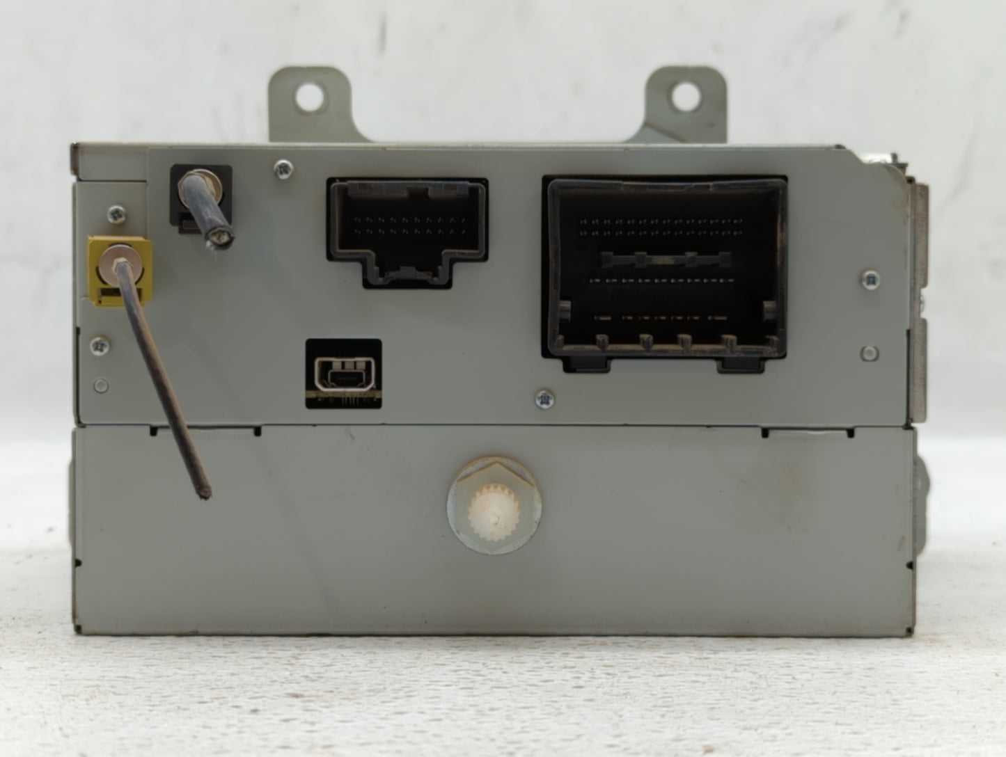 2010-2011 Chevrolet Equinox Am Fm Cd Player Radio Receiver - Oemusedautoparts1.com