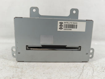 compare product 2010-2011 Chevrolet Equinox Am Fm Cd Player Radio Receiver 555011
