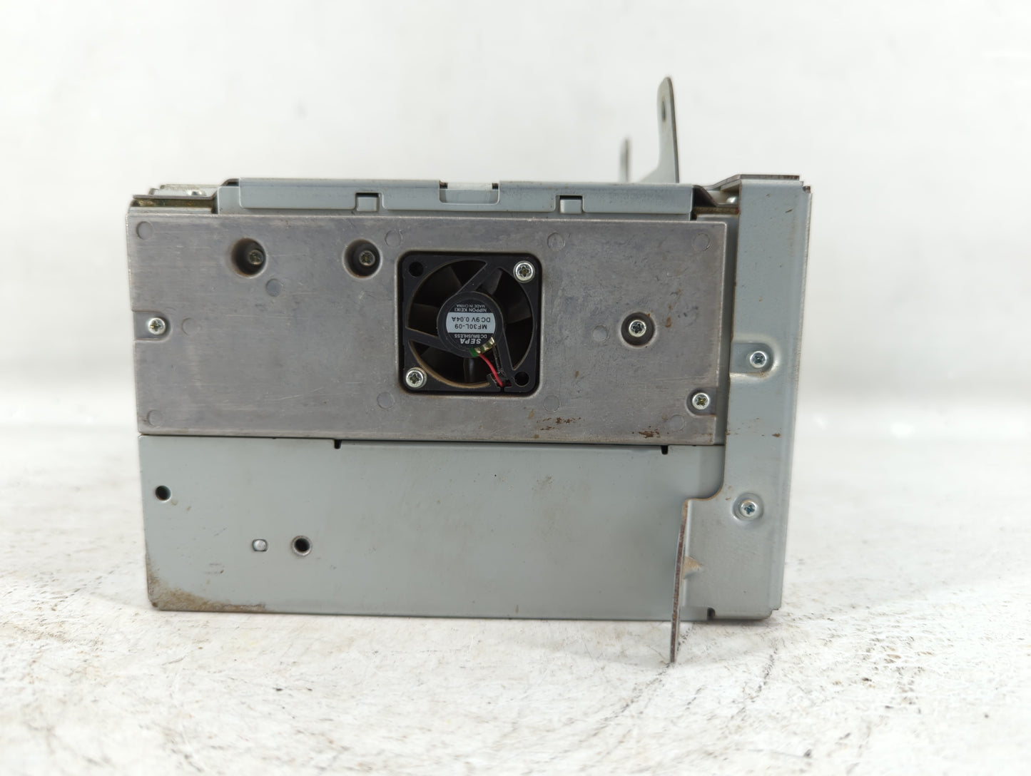 2010-2011 Chevrolet Equinox Am Fm Cd Player Radio Receiver 555011 - Oemusedautoparts1.com