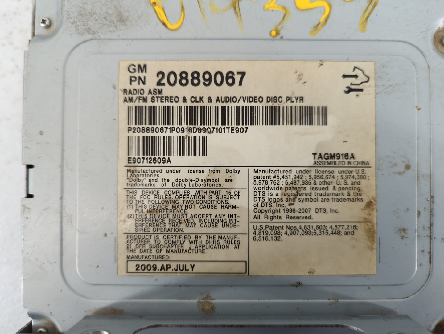 2010-2011 Chevrolet Equinox Am Fm Cd Player Radio Receiver 555011 - Oemusedautoparts1.com