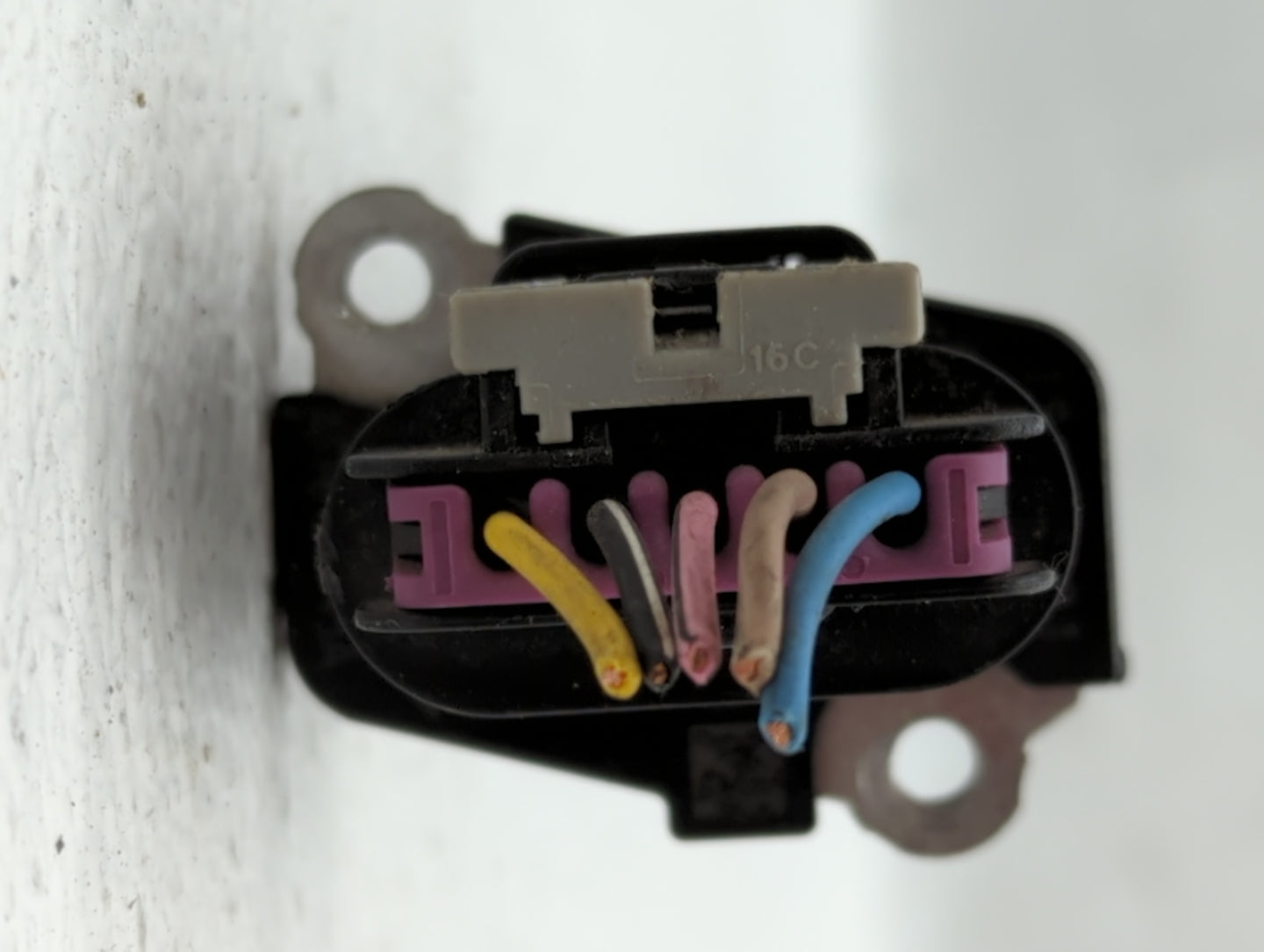 2010-2011 Chevrolet Equinox Mass Air Flow Meter Maf - Oemusedautoparts1.com