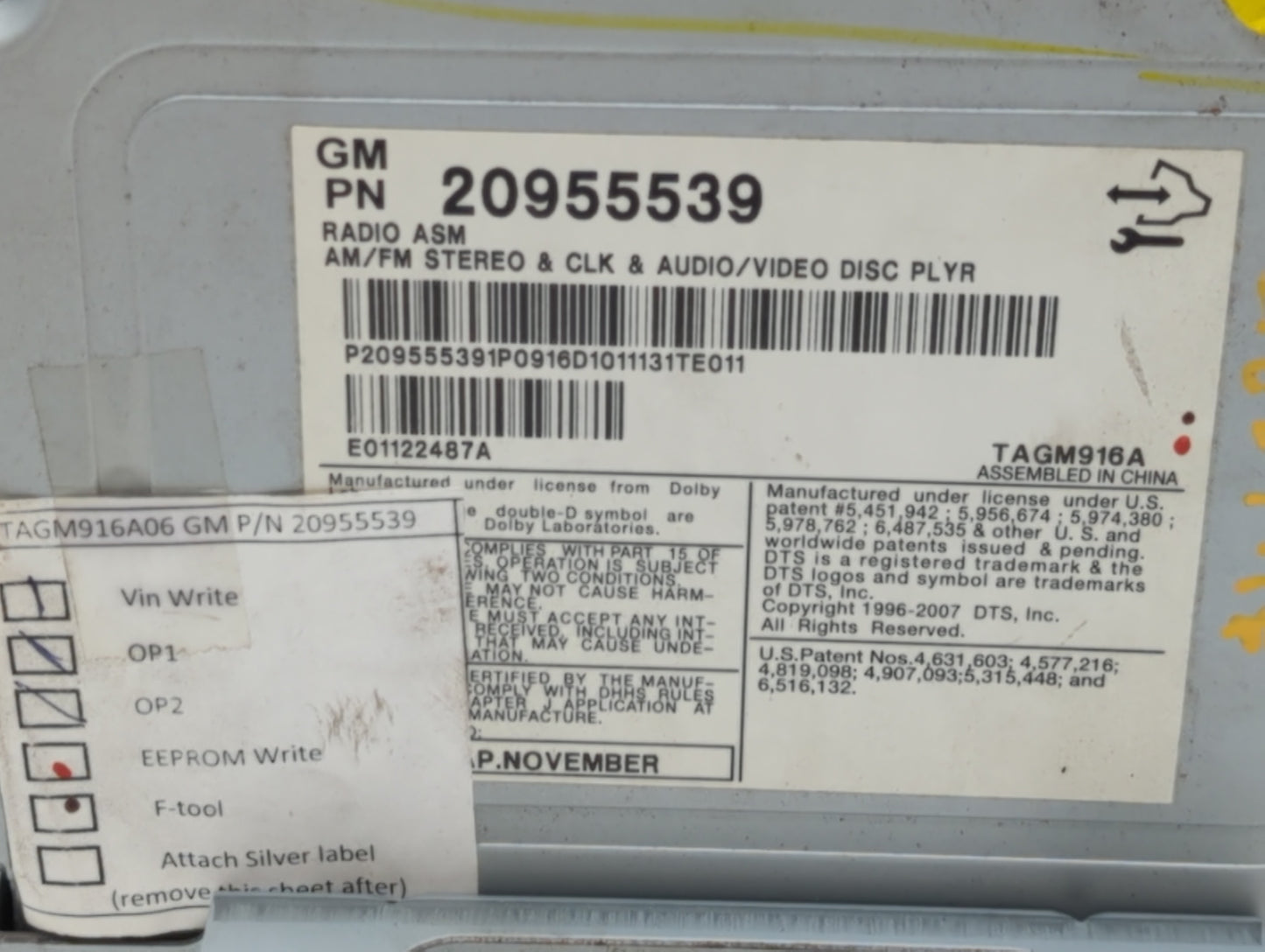 2010 Chevrolet Equinox Radio AM FM Cd Player Receiver Replacement P/N:20955539 20854719 Fits OEM Used Auto Parts - Oemusedau