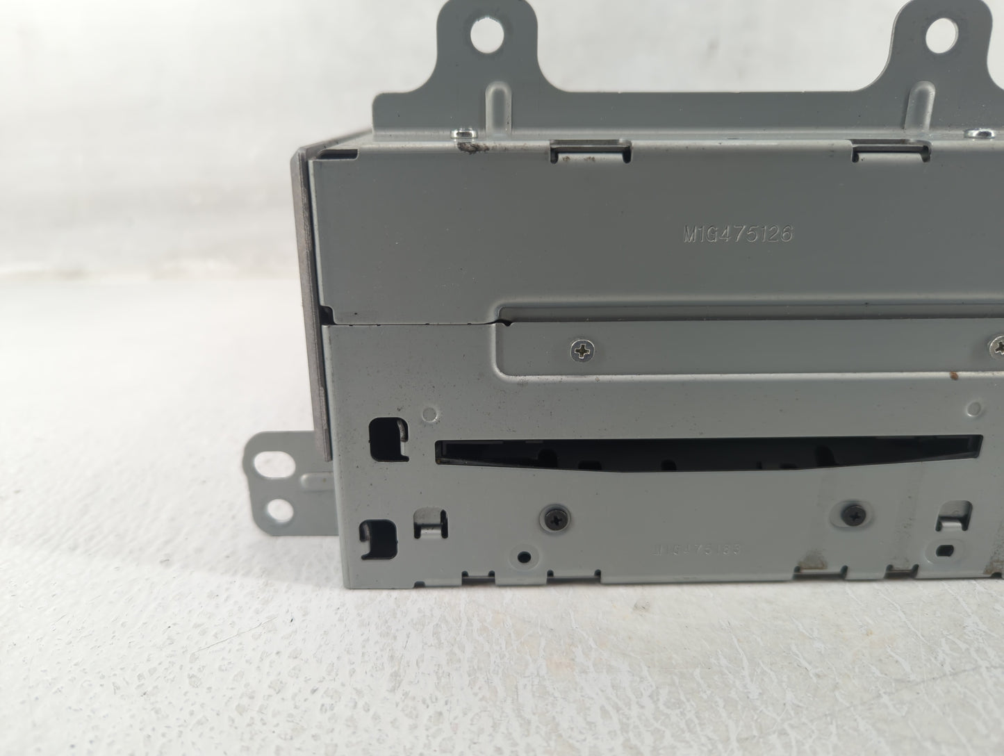 2010-2010 Chevrolet Equinox Am Fm Cd Player Radio Receiver - Oemusedautoparts1.com