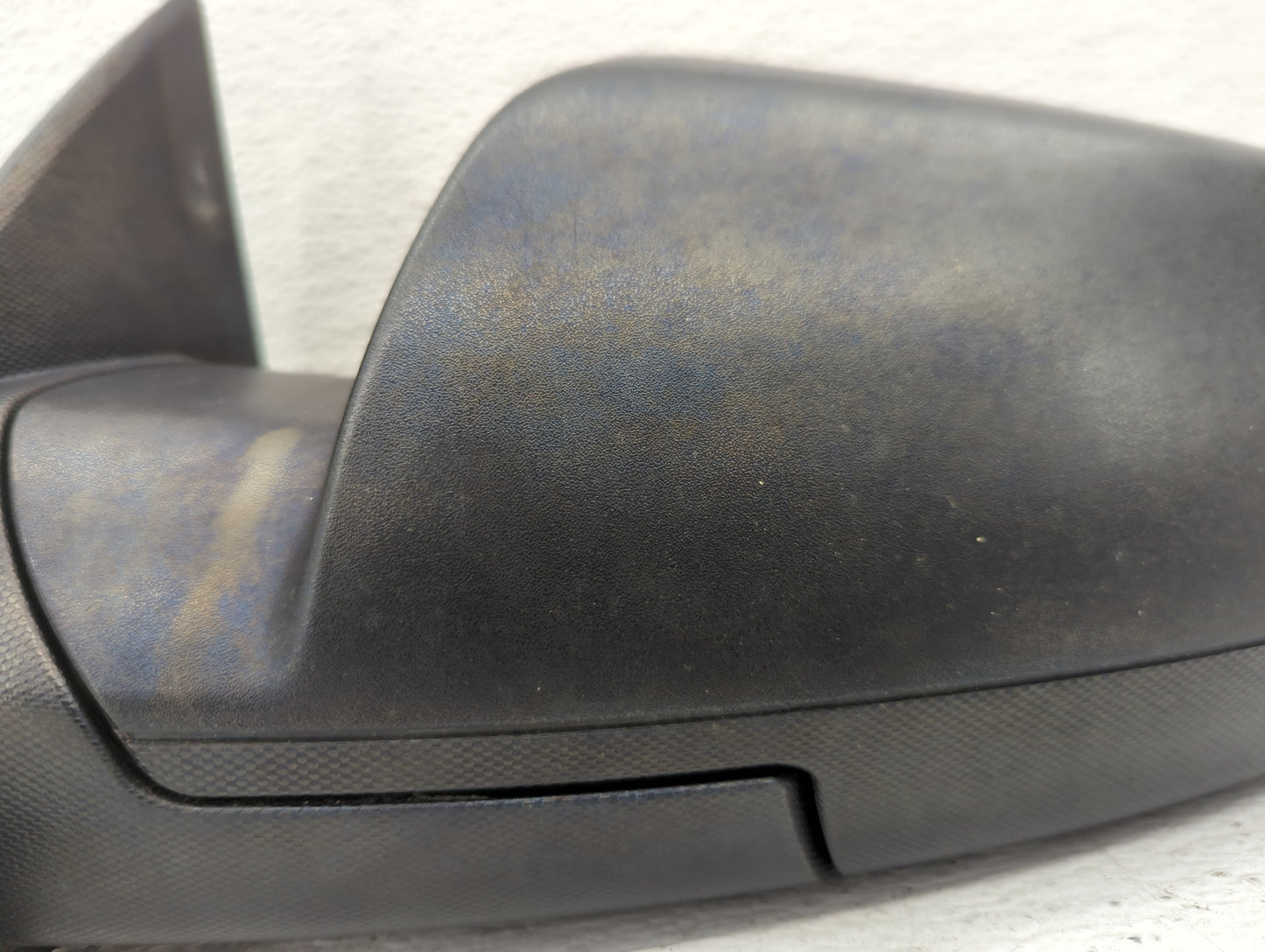 2010-2011 Chevrolet Equinox Driver Side View Mirror - Left Door Mirror OEM Used - Oemusedautoparts1.com